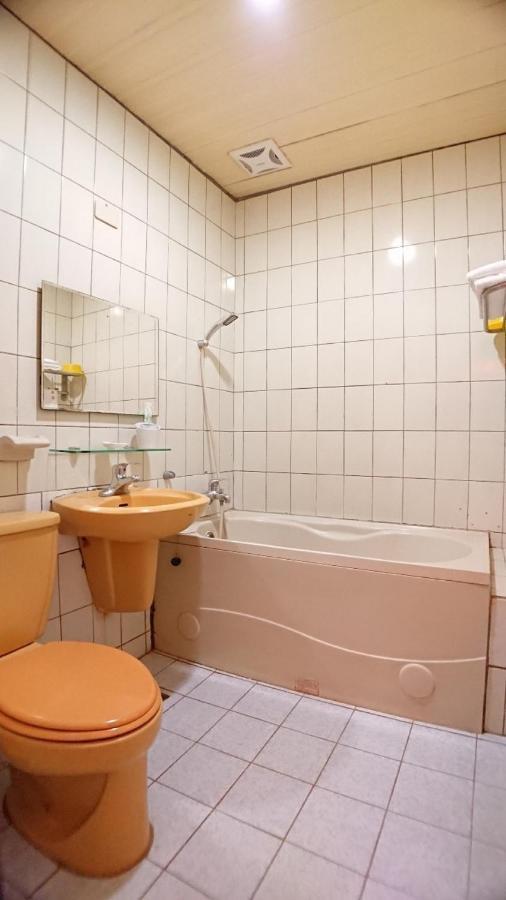 Yes Hotel Chiayi City Exterior photo